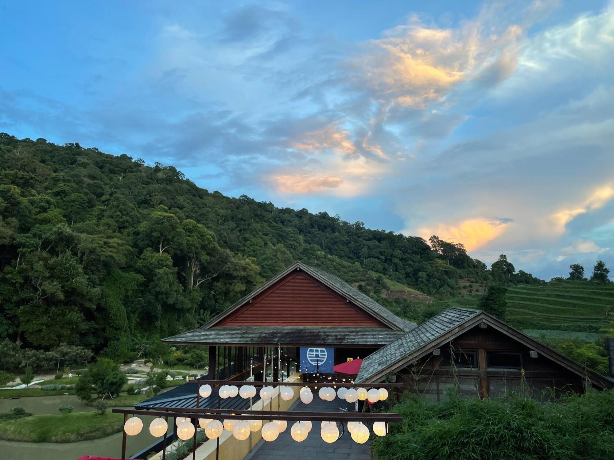 Onsen At Moncham Hotel Mae Rim Exterior photo